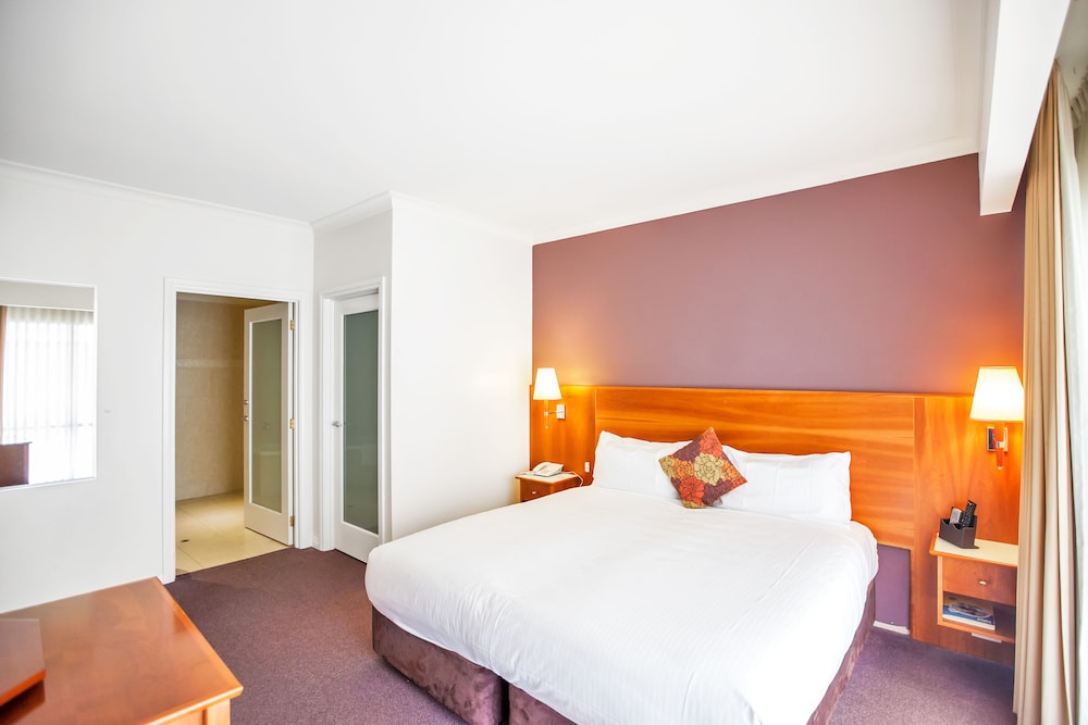 Century Inn 10/57
