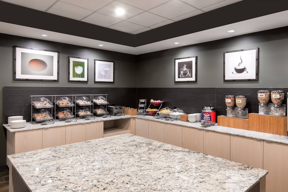 Fairfield Inn Suites By Marriott Charlotte Uptown 3/63