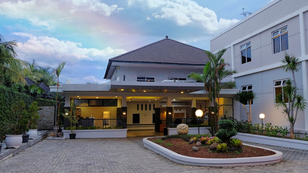 Kuraya Hotel Residence 2/50