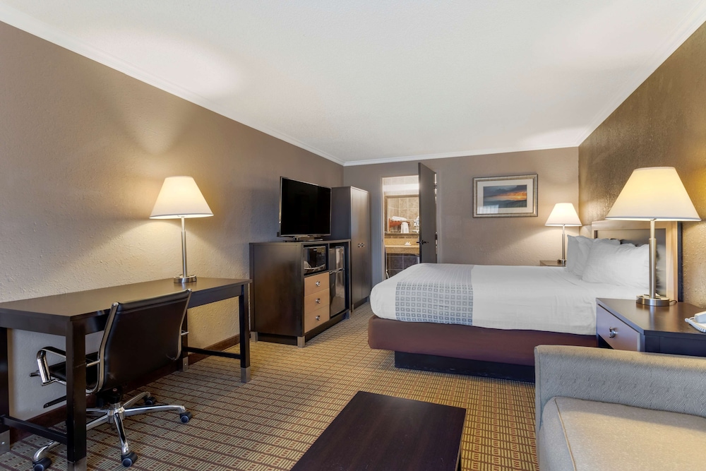 Best Western Smoky Mountain Inn 10/39