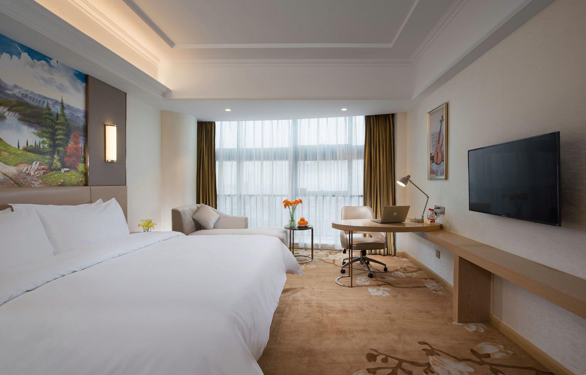 Vienna Hotel (Foshan Jiujiang Xinji Plaza Store) 21/34