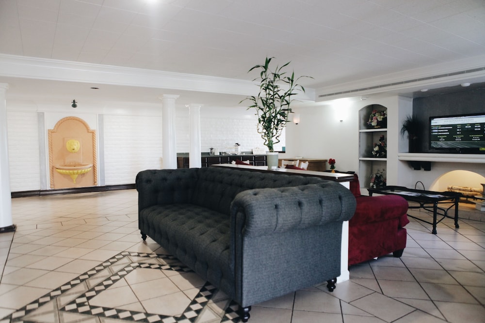 All Seasons Inn & Suites 34/41