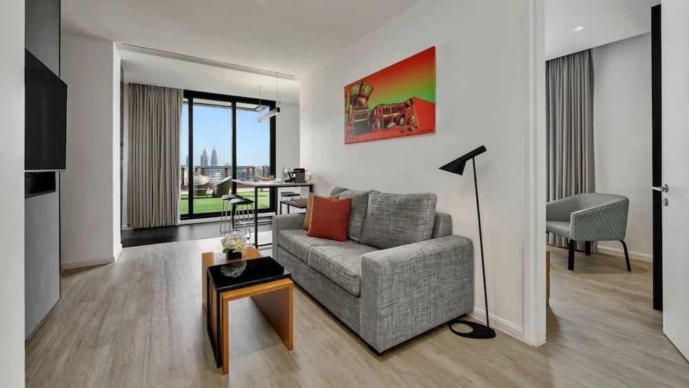 HYATT HOUSE KUALA LUMPUR, MONT KIARA 40/65