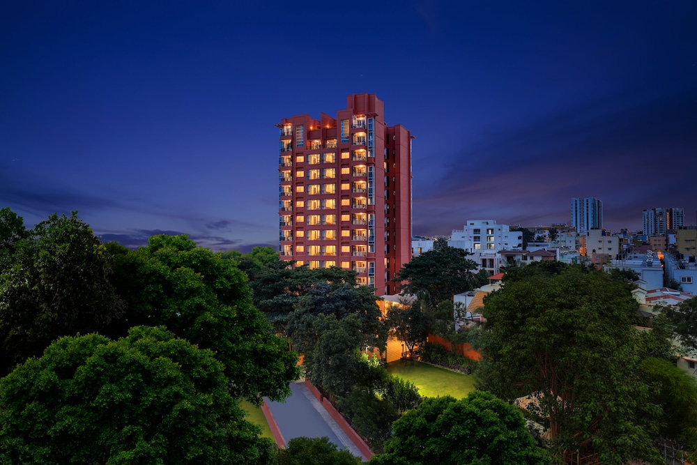 Royal Orchid Suites 2/58