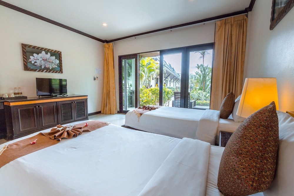VILLA, TWIN BEDS