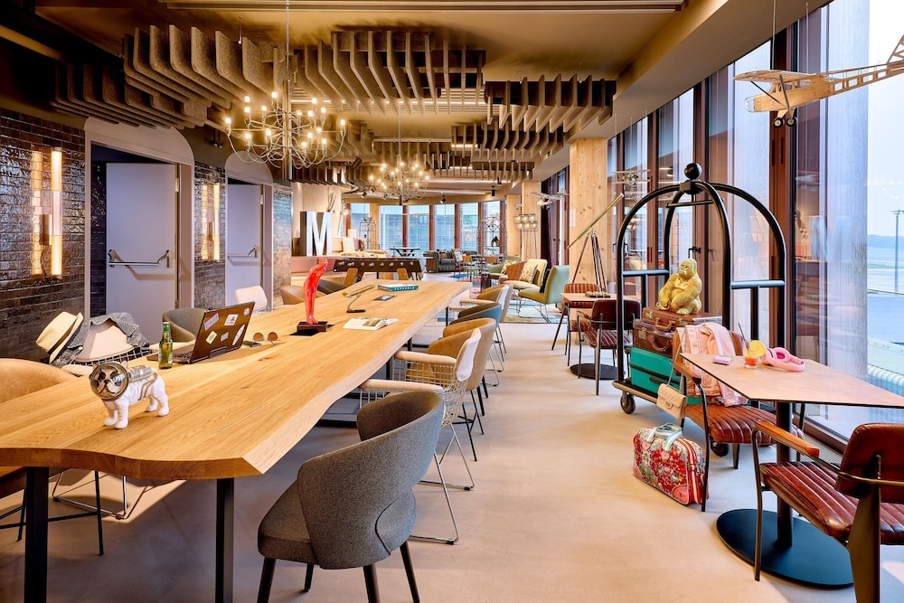 Moxy Luxembourg Airport 20/26