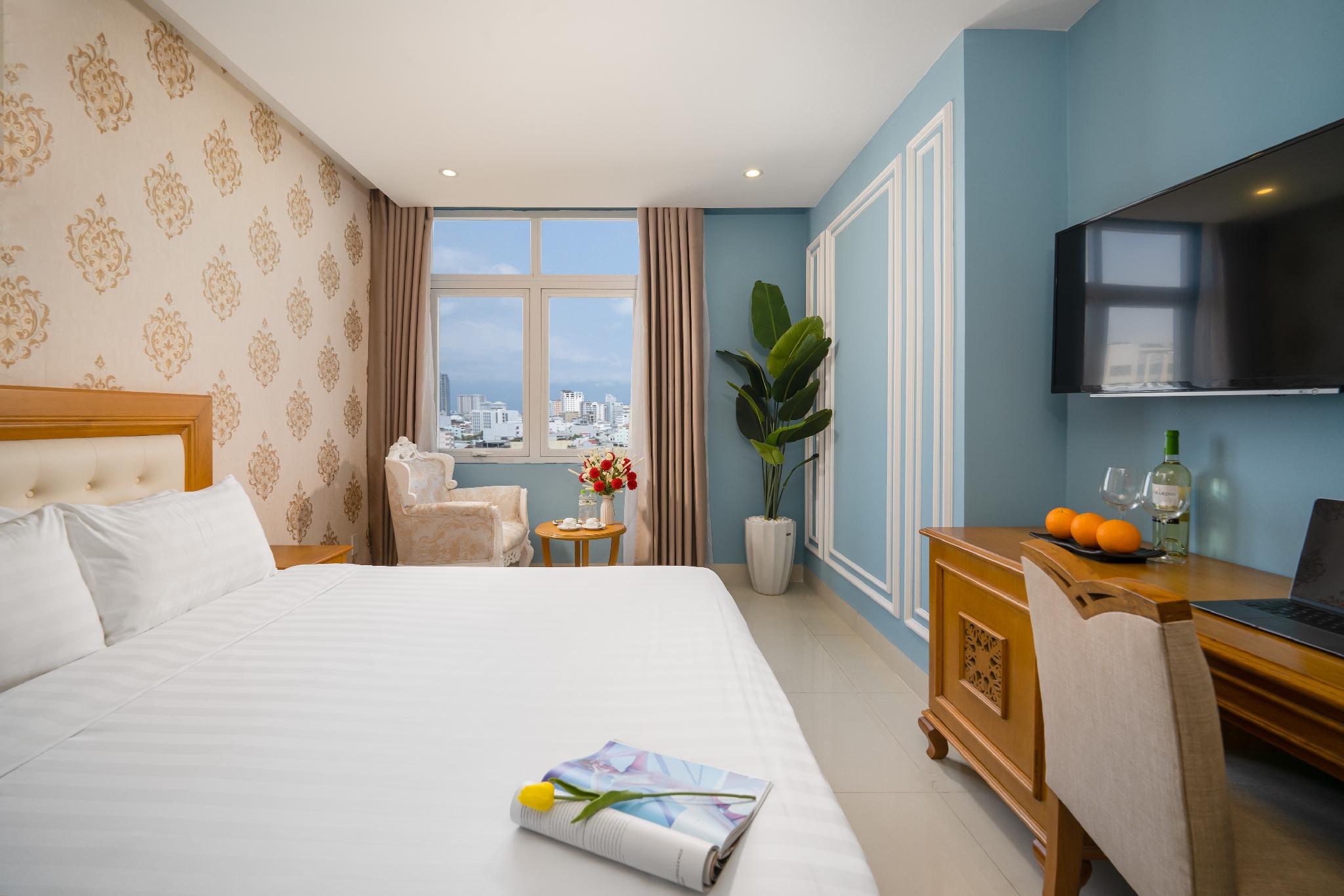 Royal, Ocean, Suite