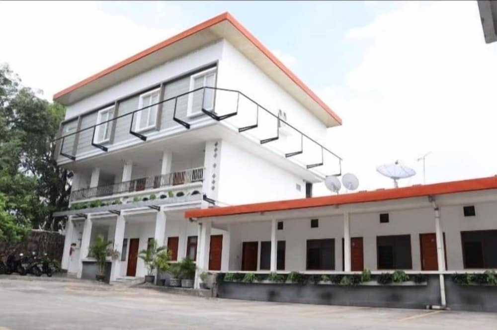 Hotel Netral Jombang 2/34