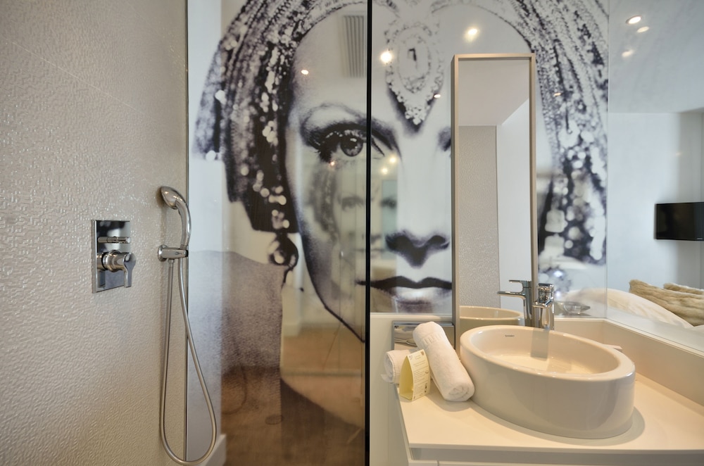 Renoir Cannes Hotel 55/68