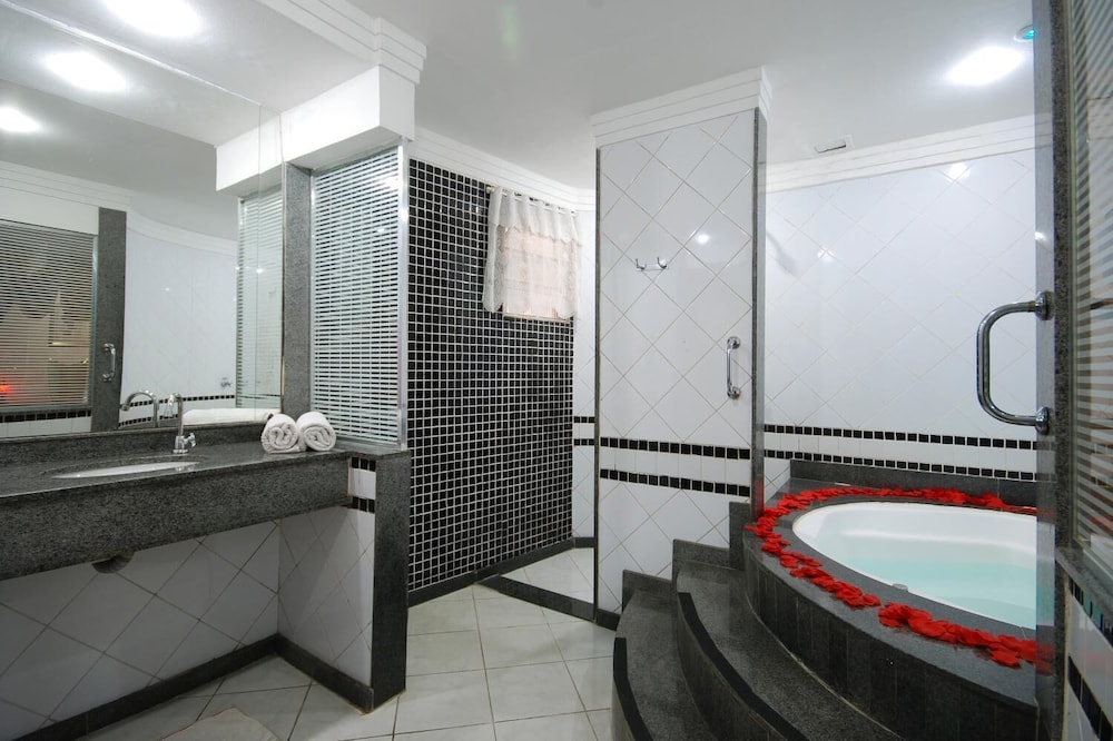Hotel Mirage 26/31