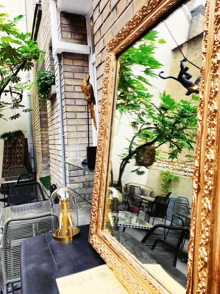 Azur Reims Hotel 42/59