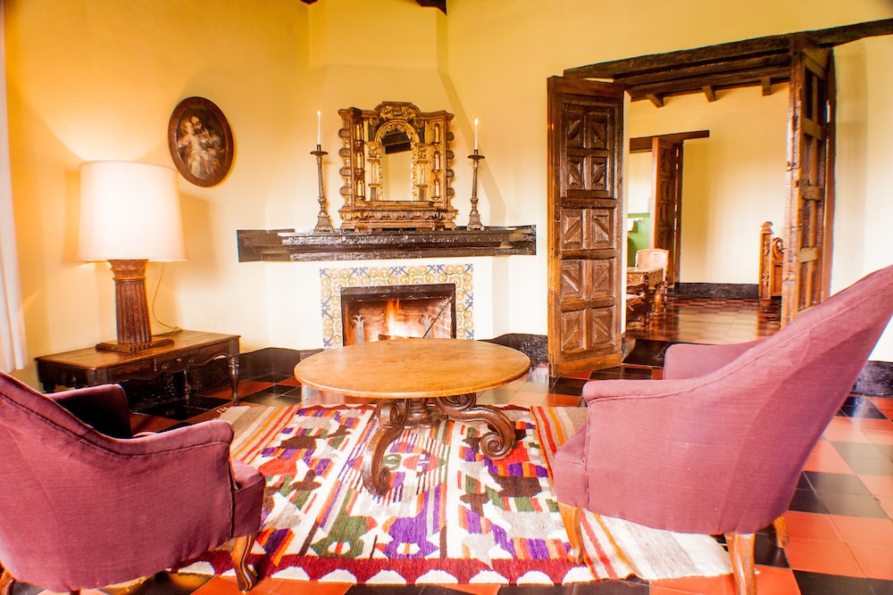 Mayan Inn 48/64