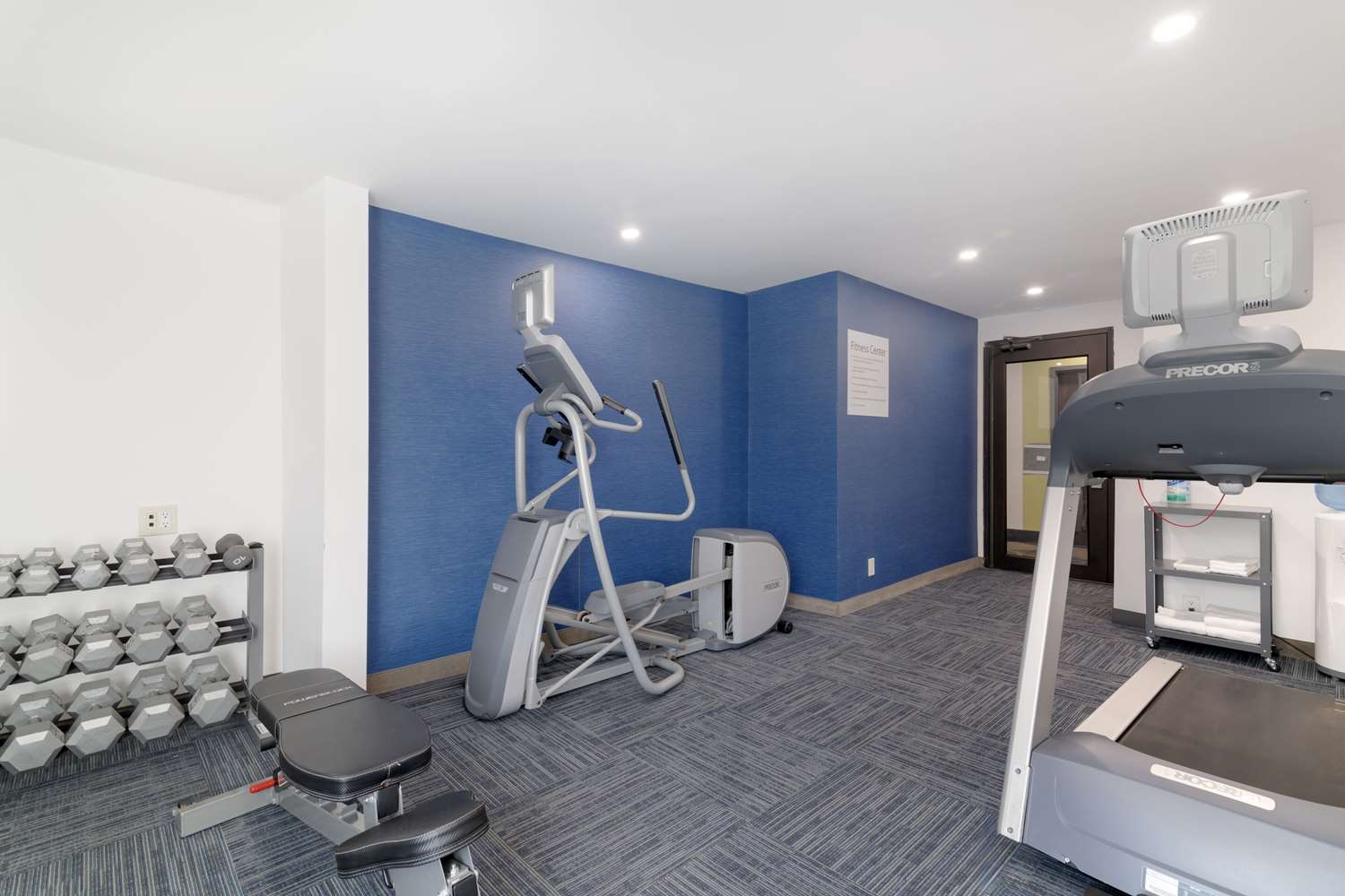 Quality Inn Lebanon, NH 15/37