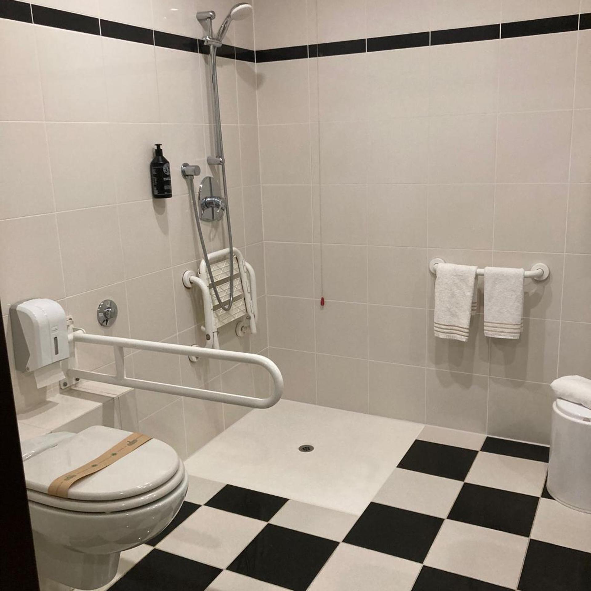 Room, Double Bed, Accessible