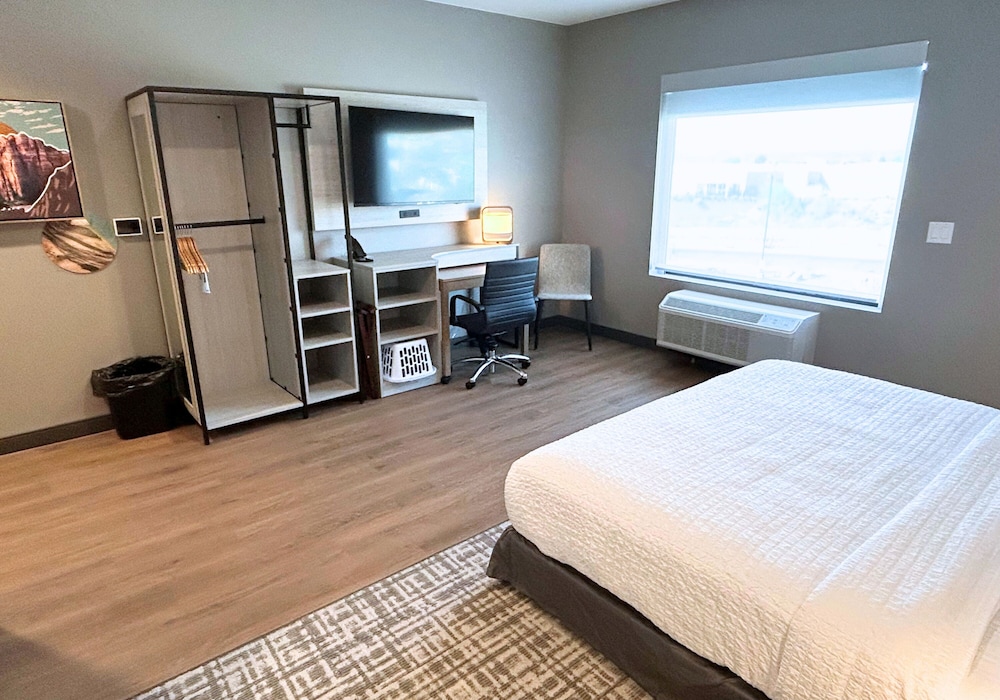 @HOME by Best Western St. George 26/55