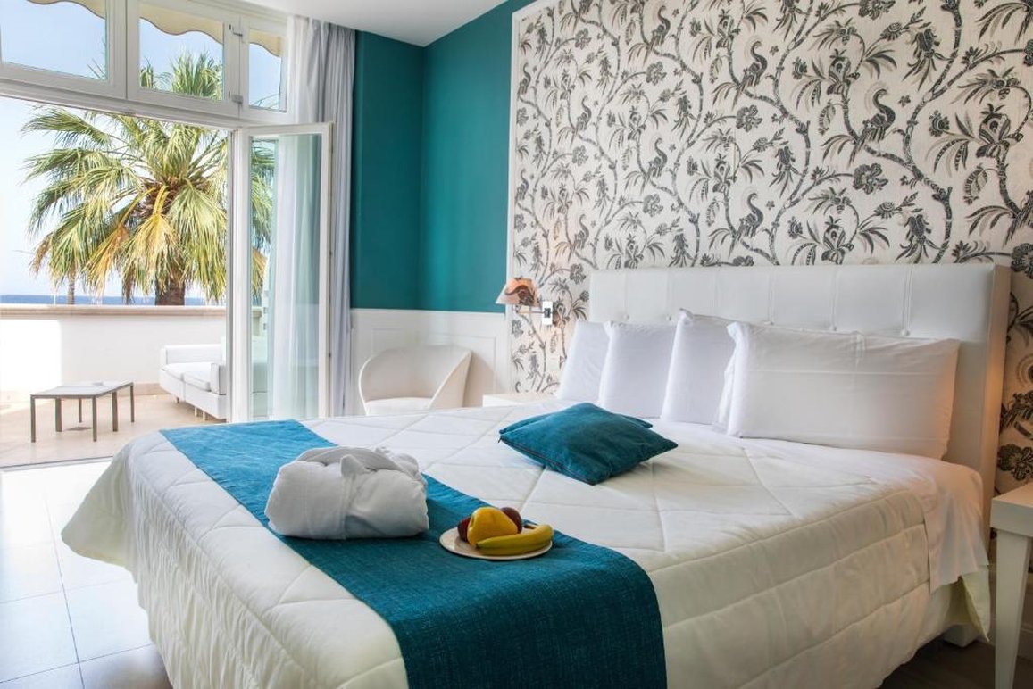 Bianco Riccio Suite Hotel 32/79