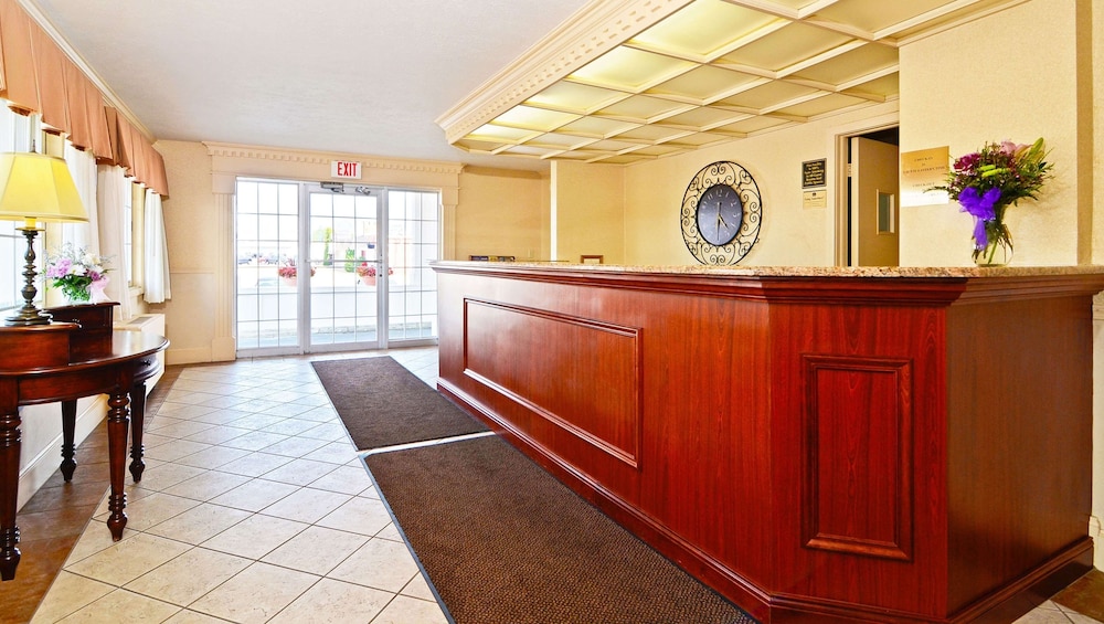 Magnuson Grand Pioneer Inn And Suites 5/48