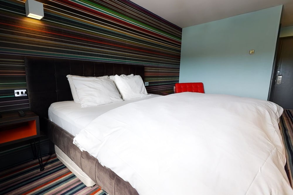 Village Urban Resort Newcastle 18/72
