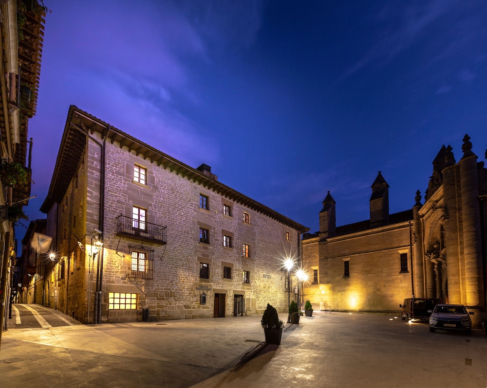 Palacio de Pujadas 3/33