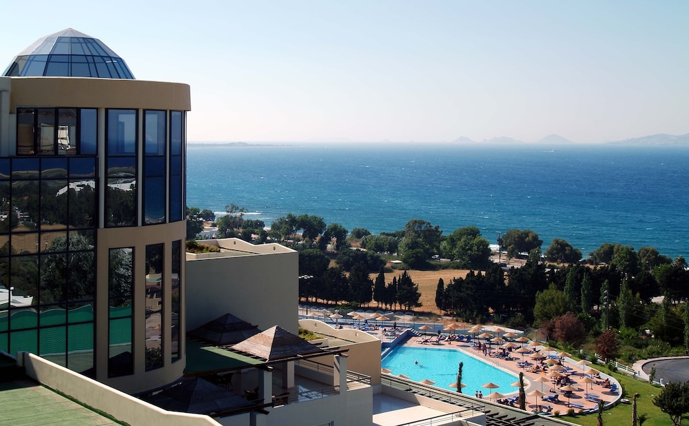 Kipriotis Panorama Hotel and Suites 64/66