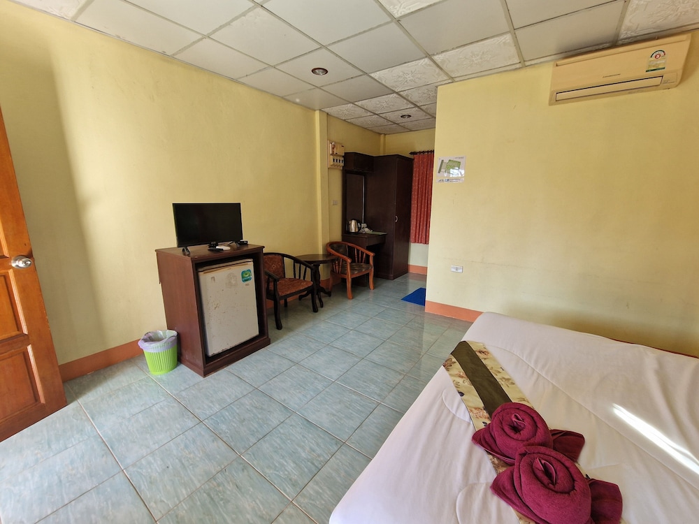 Comfort, Bungalow, Queen Bed, Mountain Side, Resort View