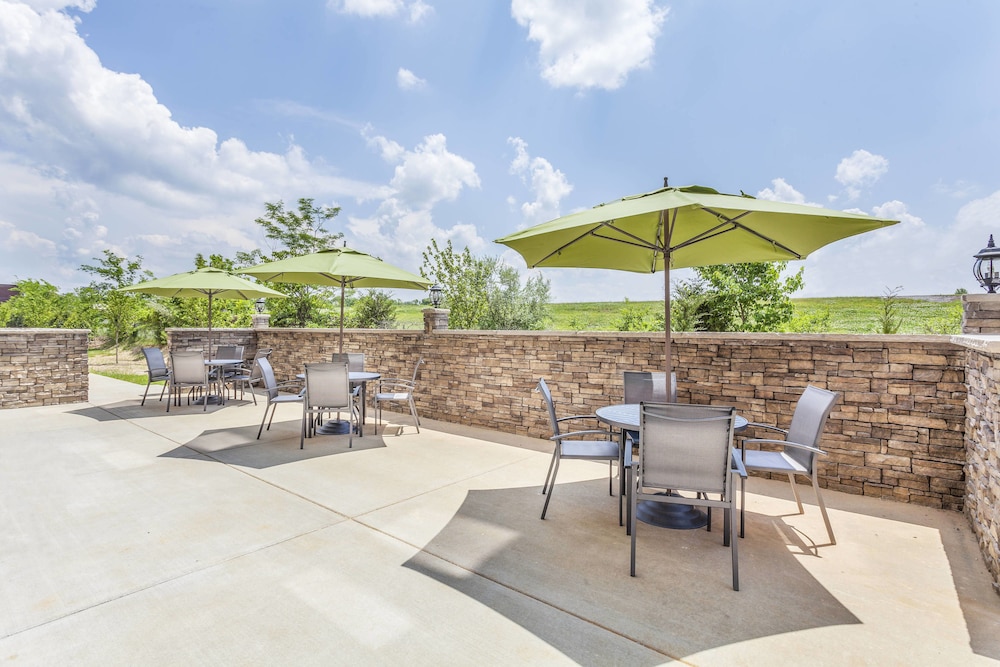 Fairfield Inn Suites Lebanon 29/37