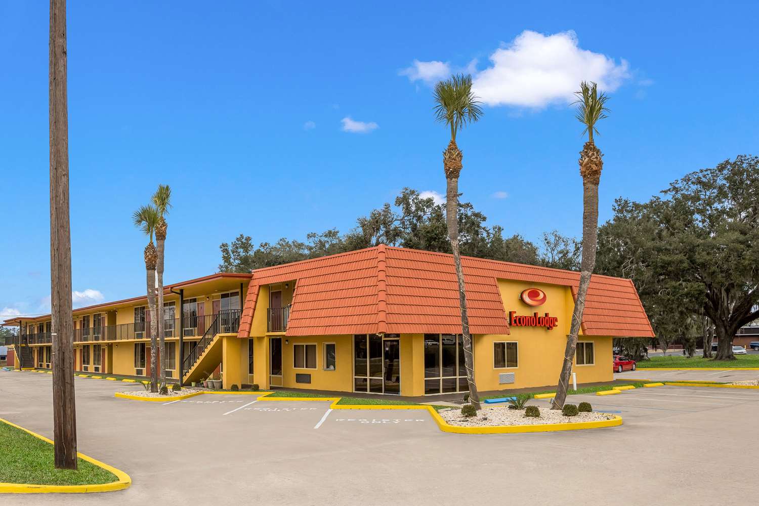 Econo Lodge Live Oak, FL 34/35