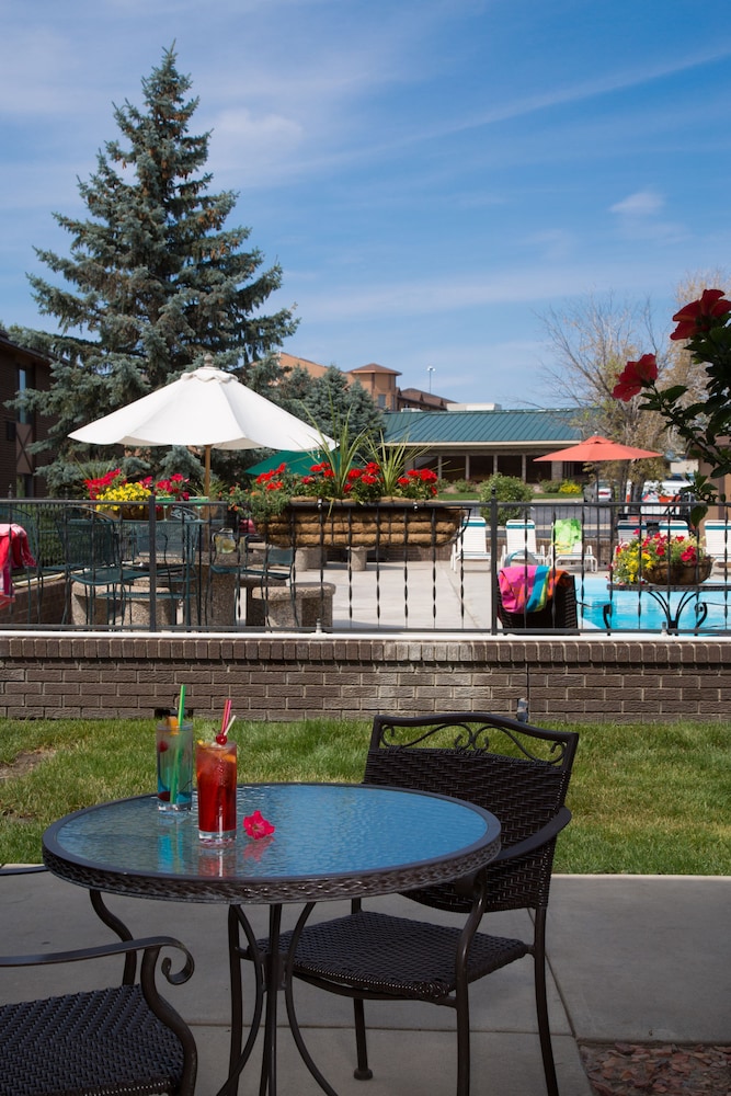 Foothills Inn 16/22