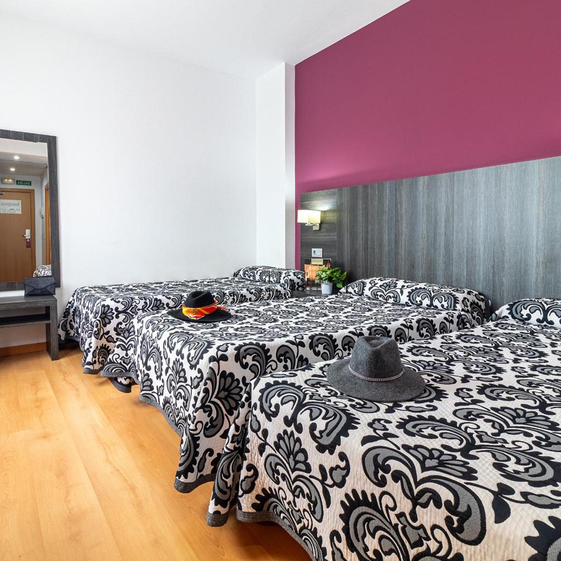 Hotel Abades Via Norte 28/30