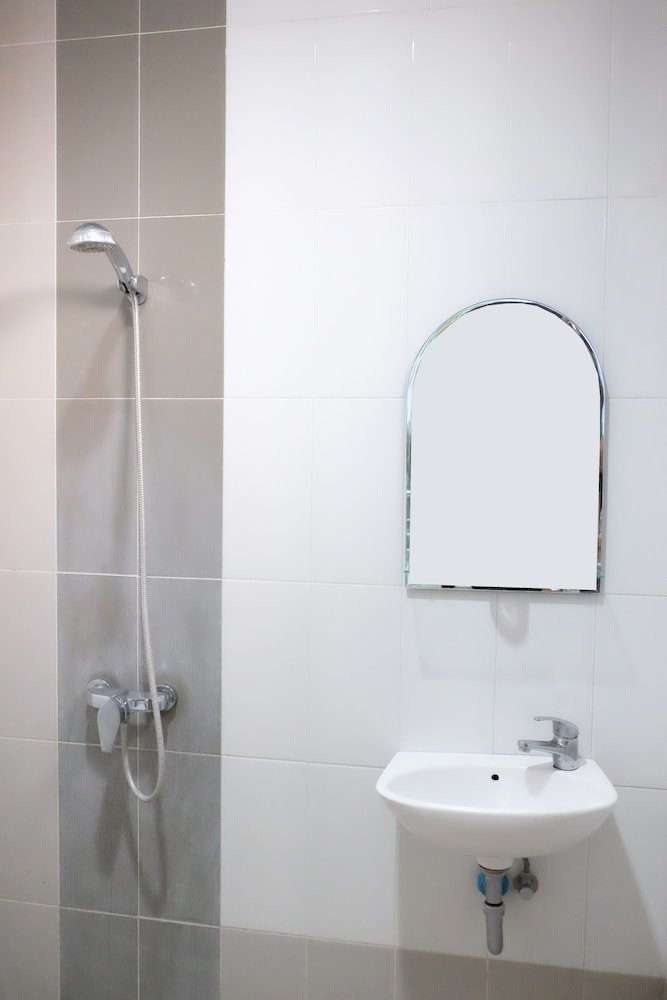 Gapura Residence Hotel Semarang 35/36