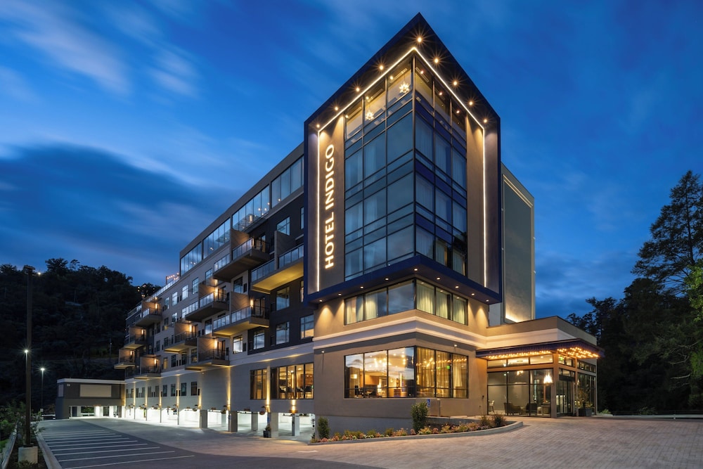 Hotel Indigo Gatlinburg Downtown by IHG 3/50