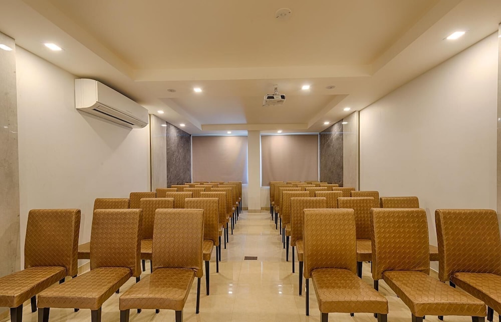Hotel Chenthur Park 23/30