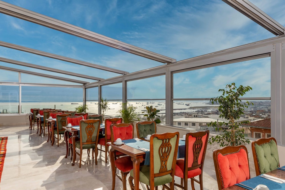 Sultanhan Hotel 60/71