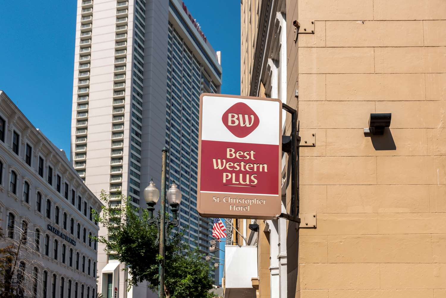 Best Western Plus St. Christopher Hotel 48/49
