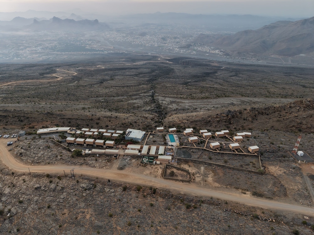 The View Oman 36/54