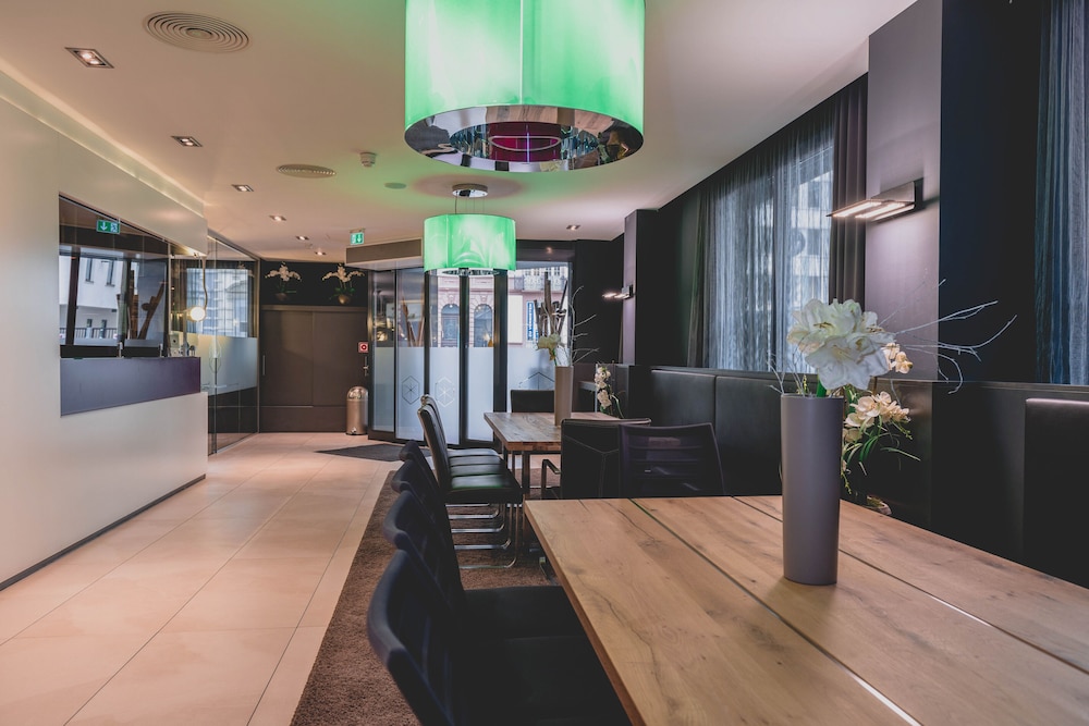 Hotel Bliss Frankfurt 38/63