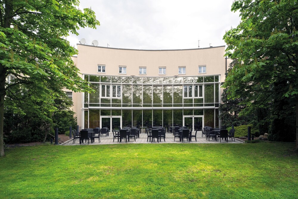 Seminaris Sunday Hotel Leipzig West 70/77