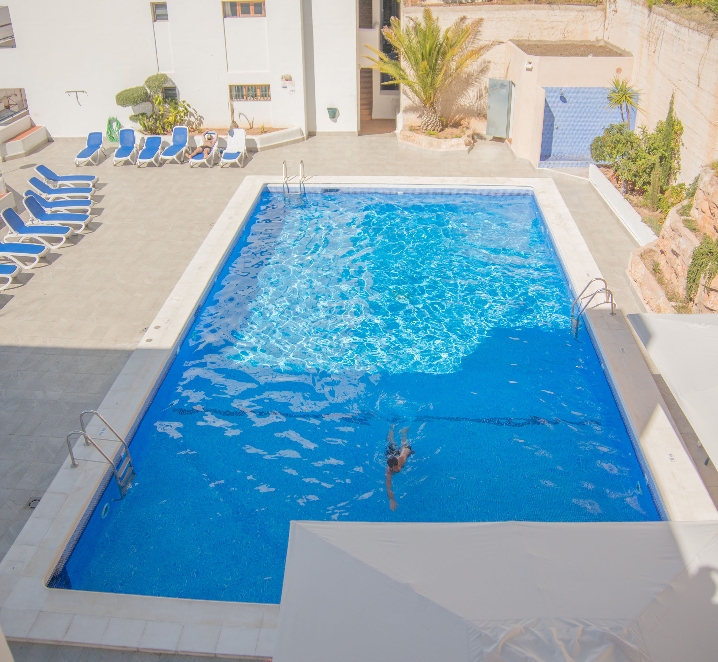 Sun Beach Apartments 26/51
