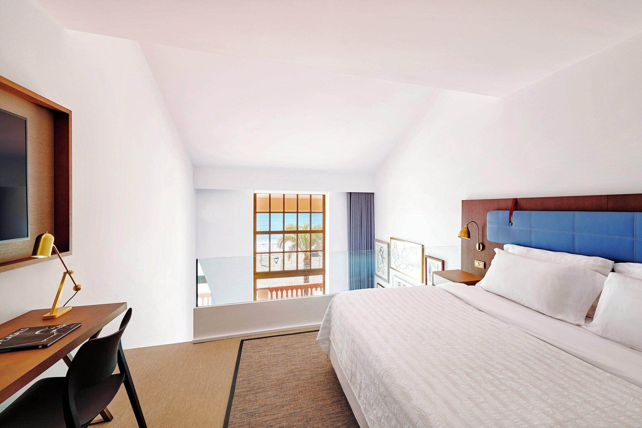 Suite, Beach Front