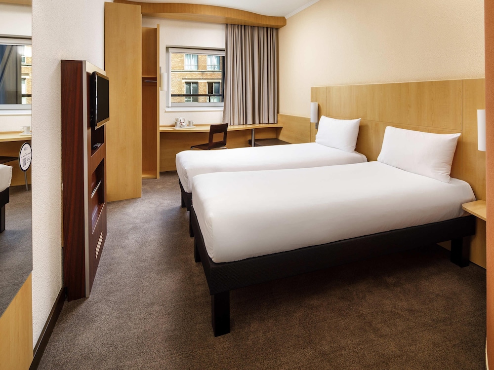 IBIS NOTTINGHAM CENTRE 28/69