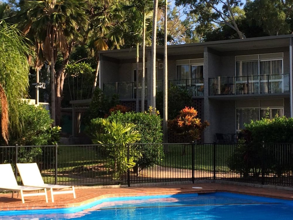 Arcadia Village Motel 3/24