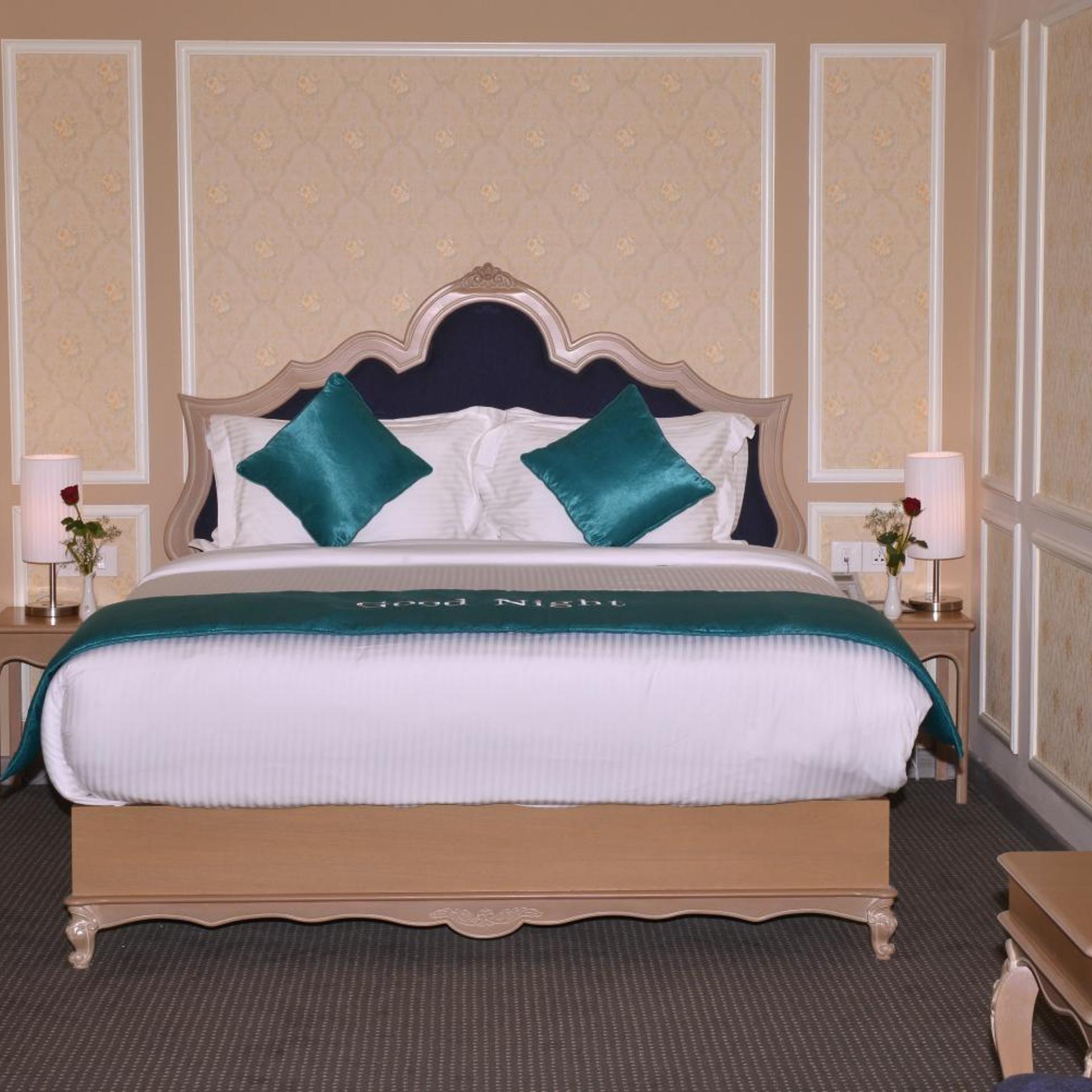 LA ROCHE HOTEL 19/53