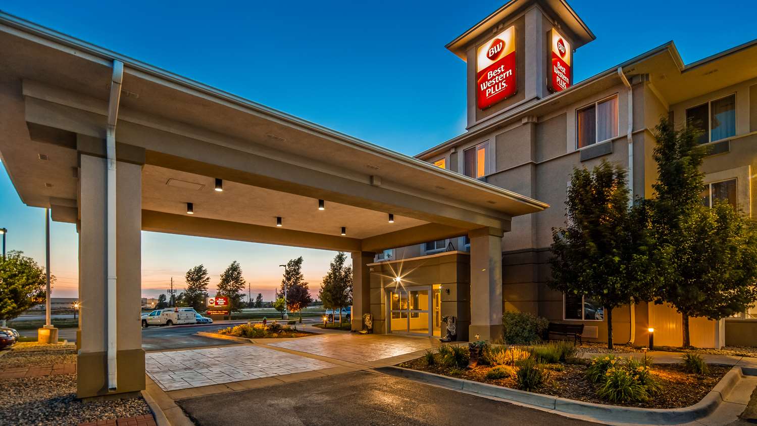 Best Western Plus Frontier Inn 52/53