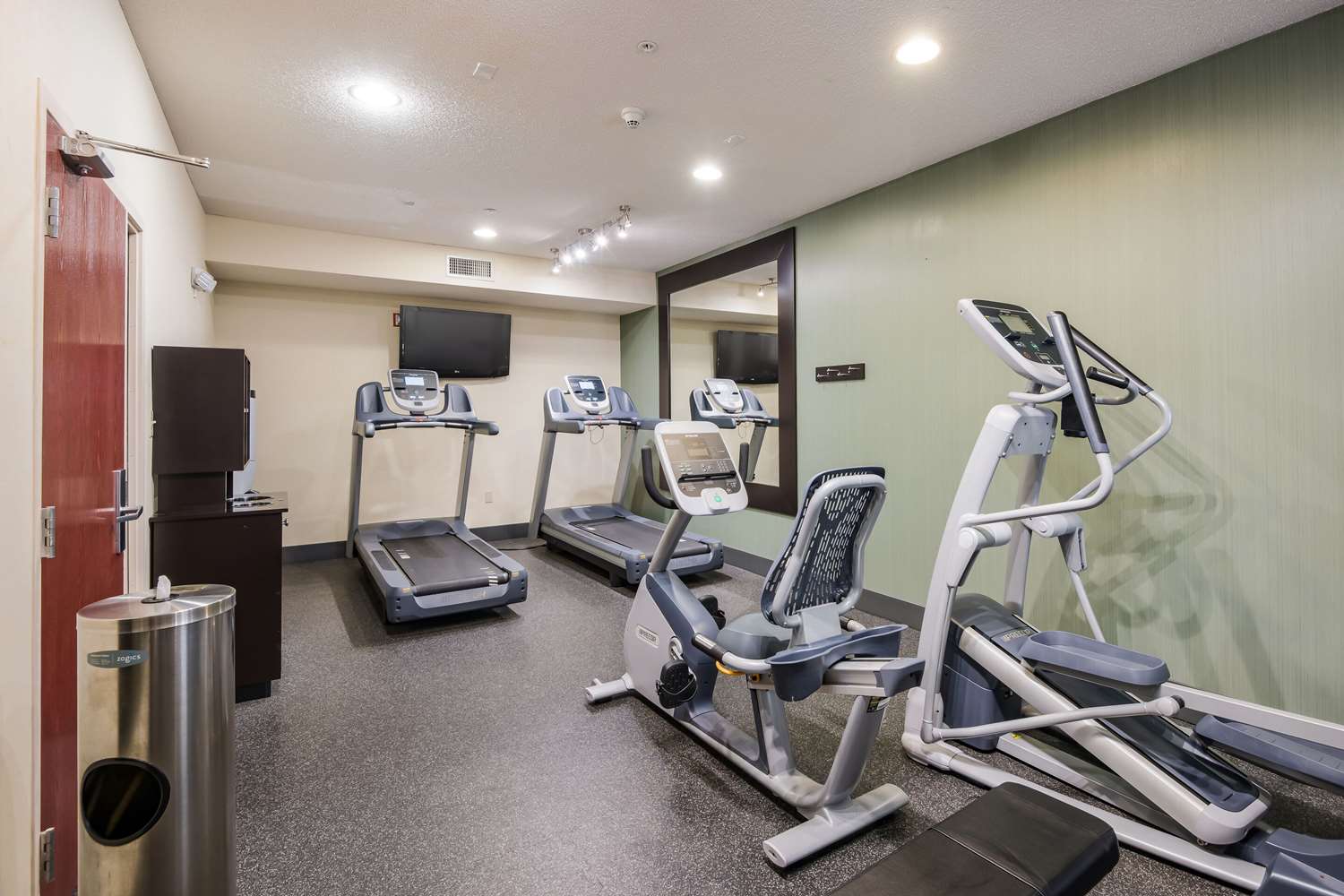 Quality Inn & Suites Quincy - Downtown 22/45