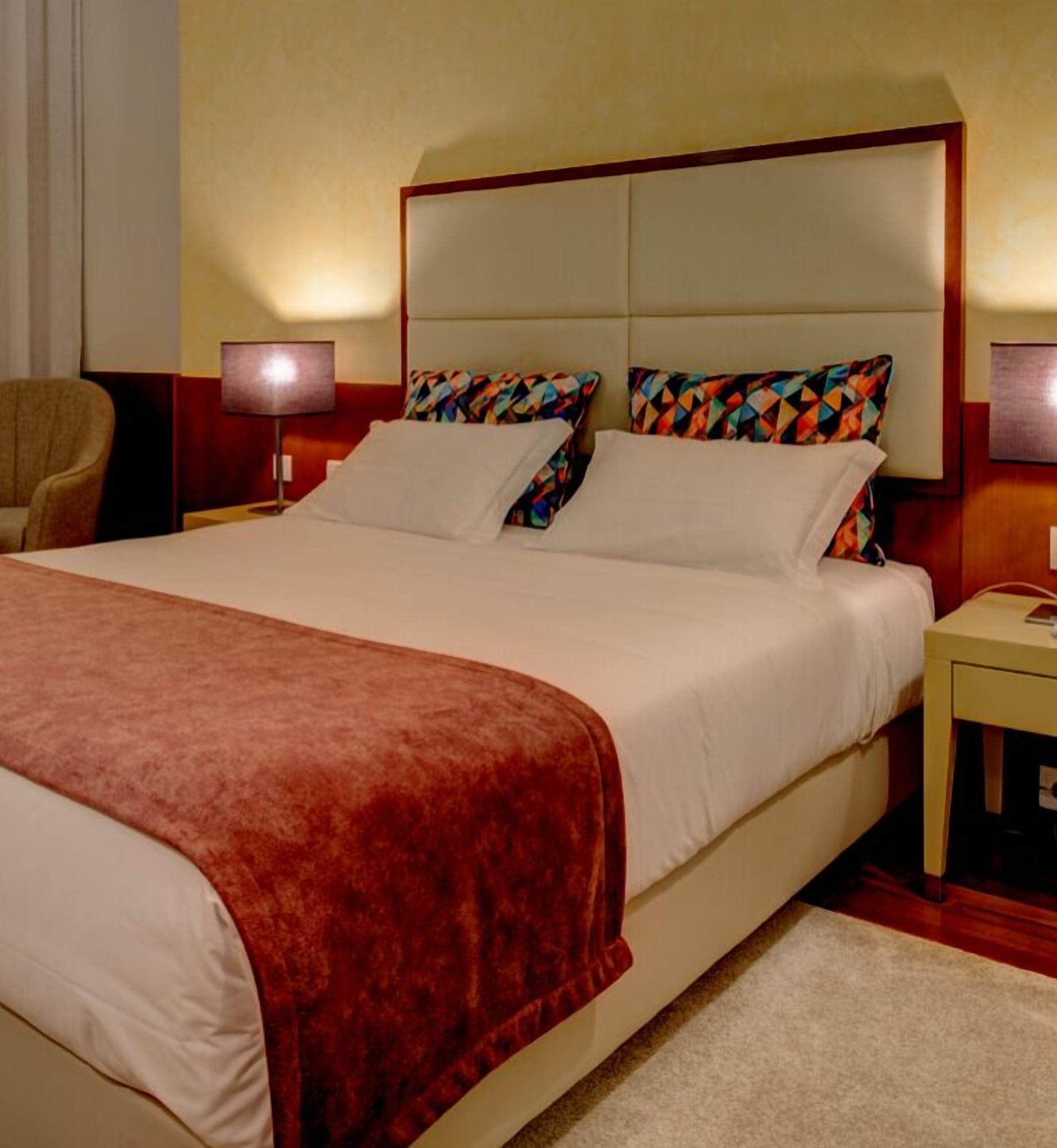STANDARD, DOUBLE OR TWIN BED