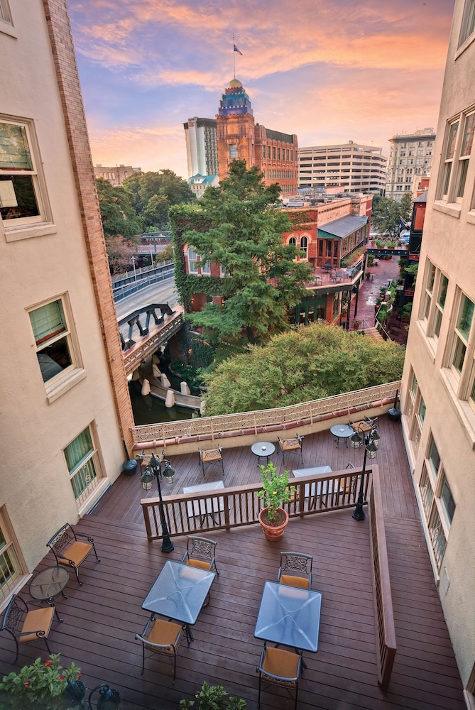Club Wyndham Riverside Suites 34/36