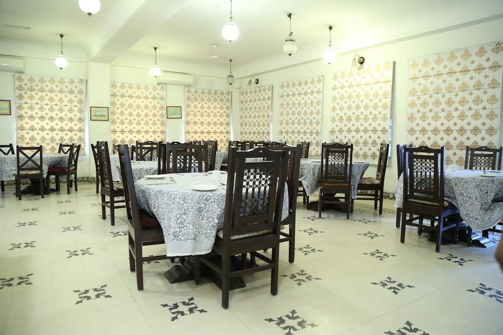 Khandwa Haveli 21/38