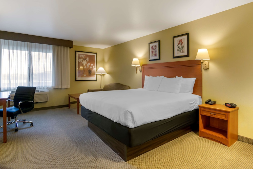 Wingate by Wyndham Mount Vernon 13/50