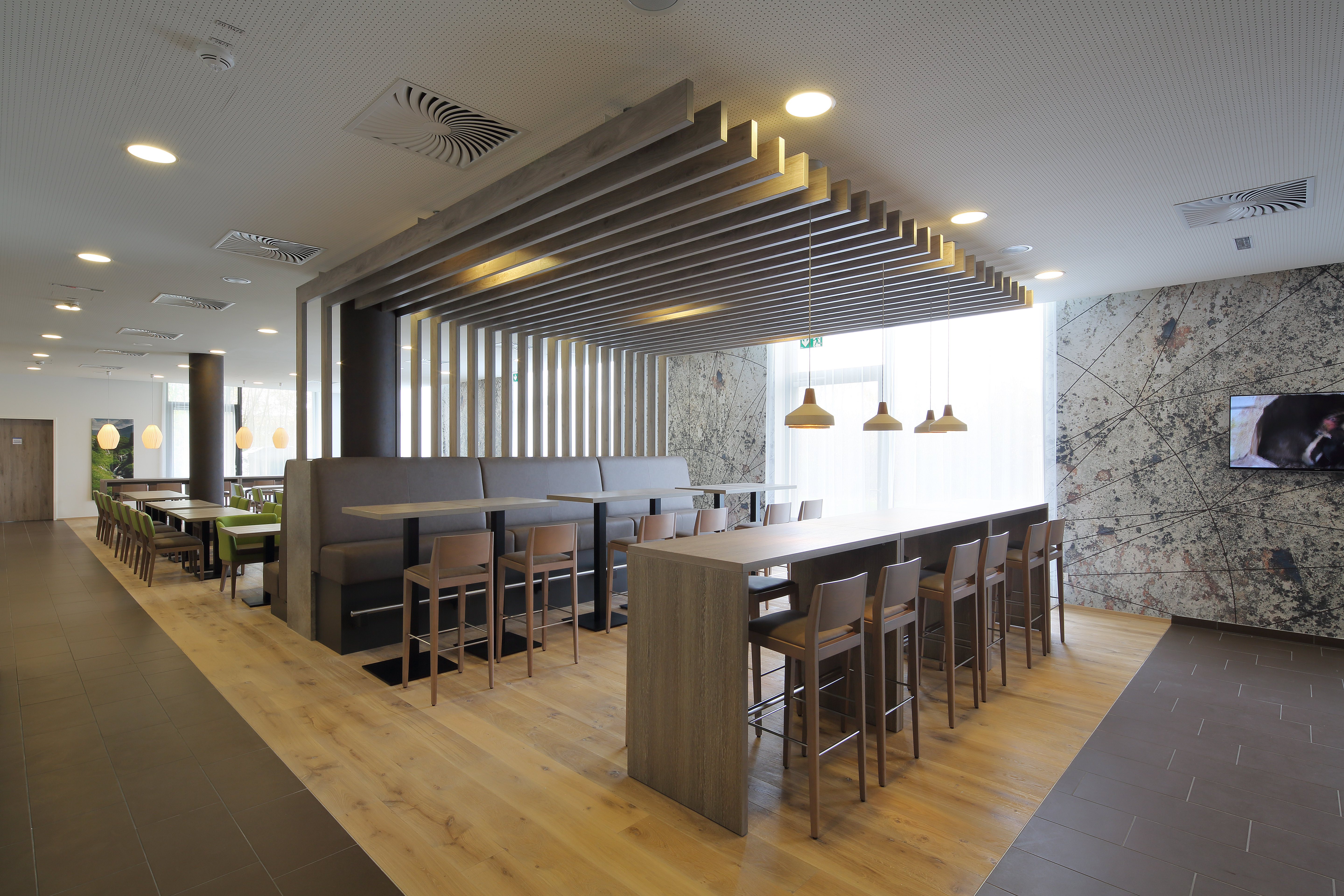 Holiday Inn Express Friedrichshafen 65/76