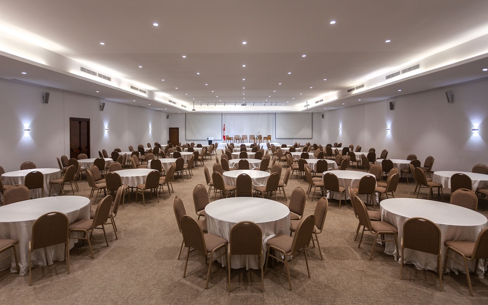 Hotel Nour Congress & Resort 25/40
